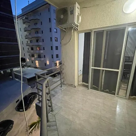 Nova Two Balcony Lägenhet