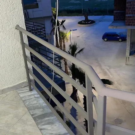 Lägenhet Nova Two Balcony Golem (Tirana)